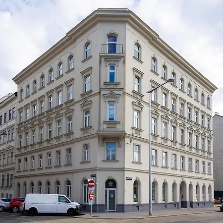 Bamboo City Apartment : A Cozy Family Haven In Vienna'S 9Th District Exterior photo