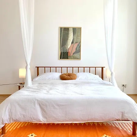 Bamboo City Apartment : A Cozy Family Haven In Vienna'S 9Th District Exterior photo